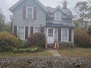 45 Arnold Avenue, West Babylon, NY 11704