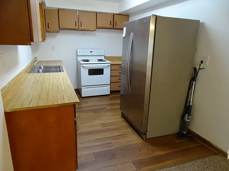 126 N Washington St #4 — Photo 5