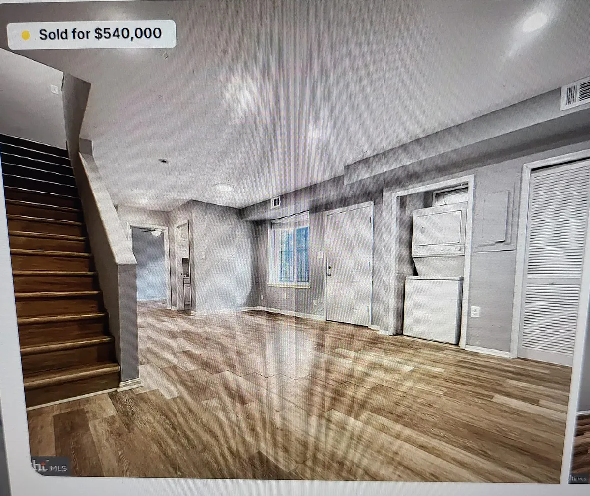 Building Photo - 4644 Hillside Rd SE #1