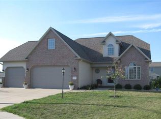 1150 Stone Lake Ct, Metamora, IL 61548