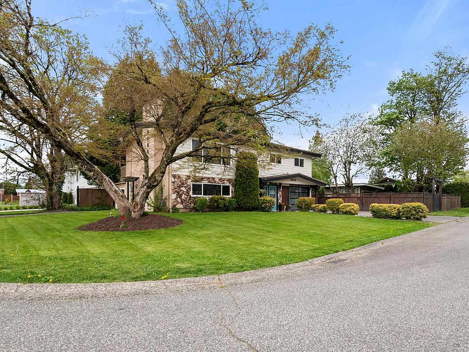 1st image of 10218 Oval Dr