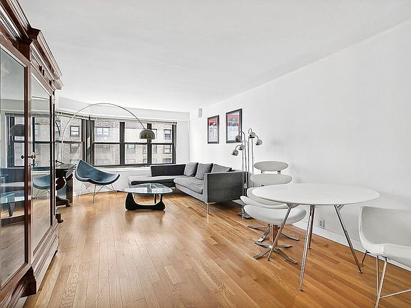 2nd image of 220 E 57th St APT 9D