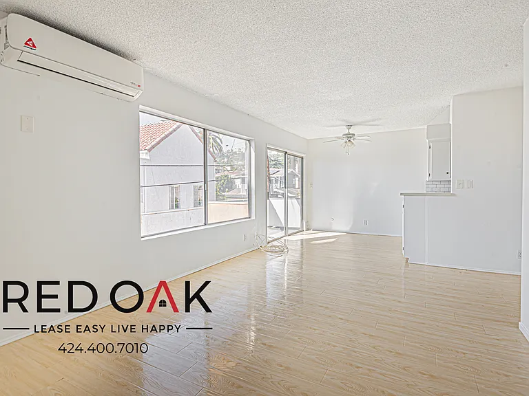 2065 Rodney Dr #103 — Photo 2