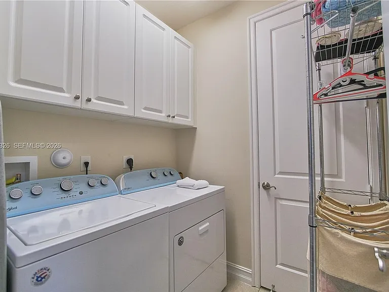 129 Riverwalk Cir E #129 — Photo 14