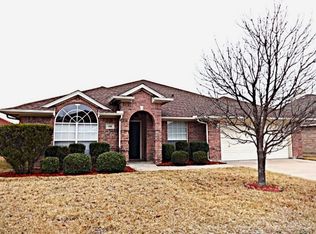 416 Jeffdale Dr, Burleson, TX 76028