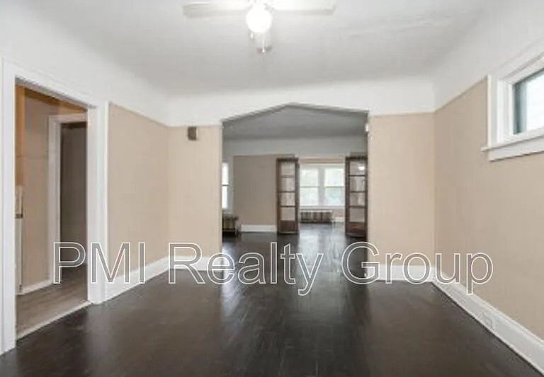 888 Evangeline Rd — Photo 9