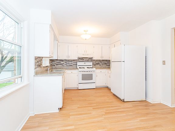 5th image of 4333 N Keeler Ave APT 2B