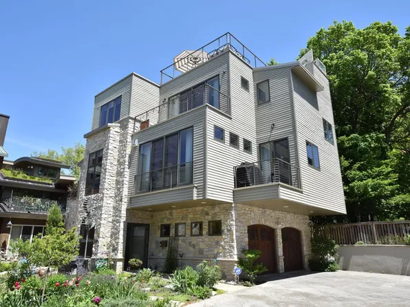 1160 East Kane PLACE, Milwaukee, WI 53202