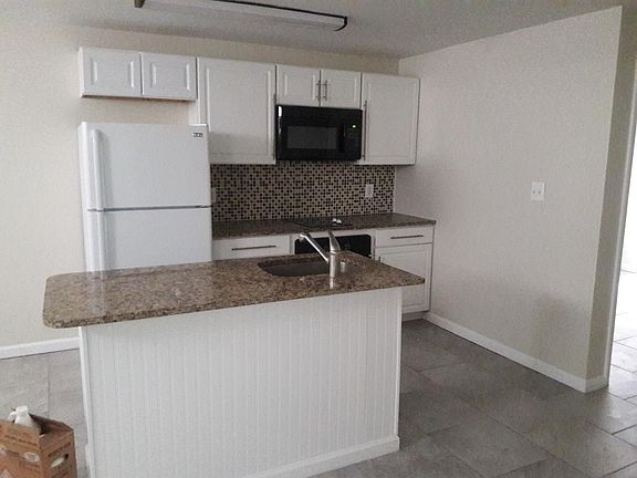 Kitchen island with sink