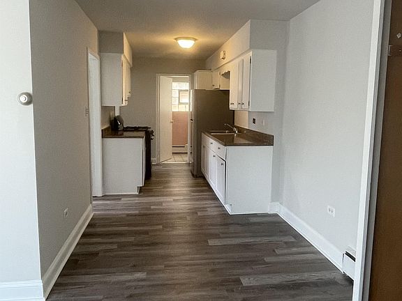 3rd image of 6701 Stanley Ave #19