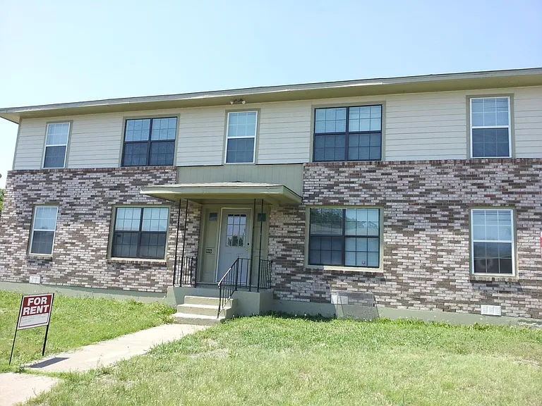 906 Sissom Rd #1 — Photo 9