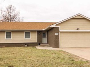 609 N Ridge Way Rd, Rose Hill, KS 67133