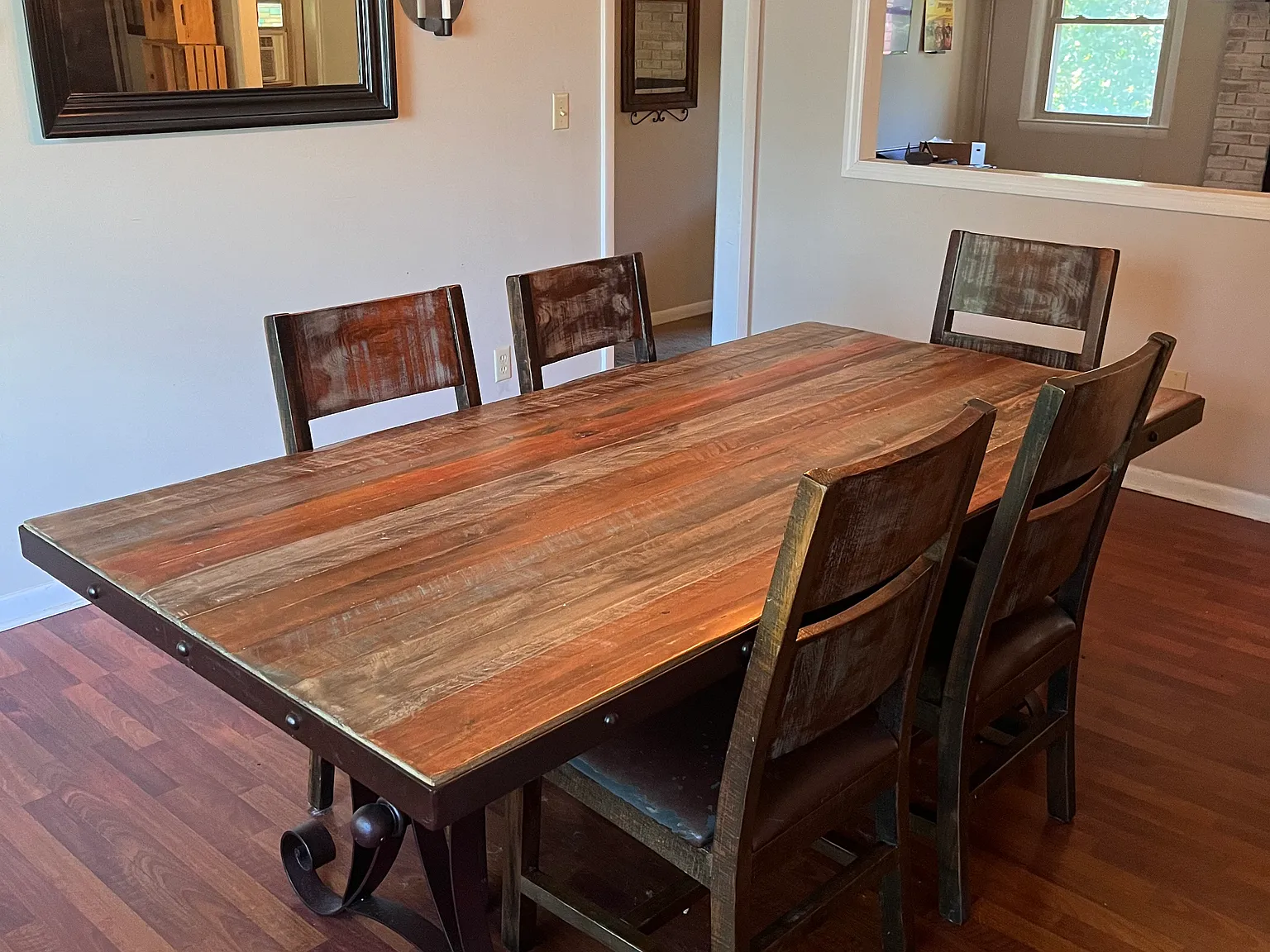 3 bed, 1800 sqft, $2,100 — Photo 2