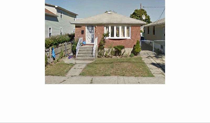 1st image of 11925 201st Pl