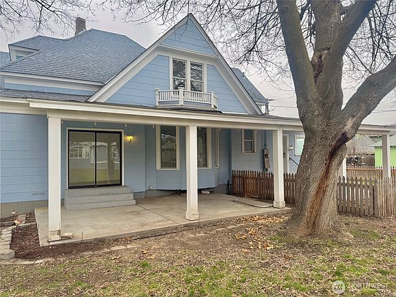 4th image of 250 W Sixth Street