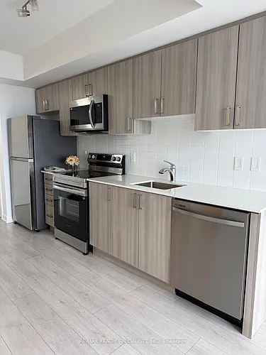 556 Marlee Ave #814 Photo 1