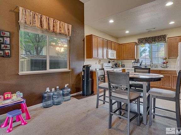 5th image of 2916 Granville Dr