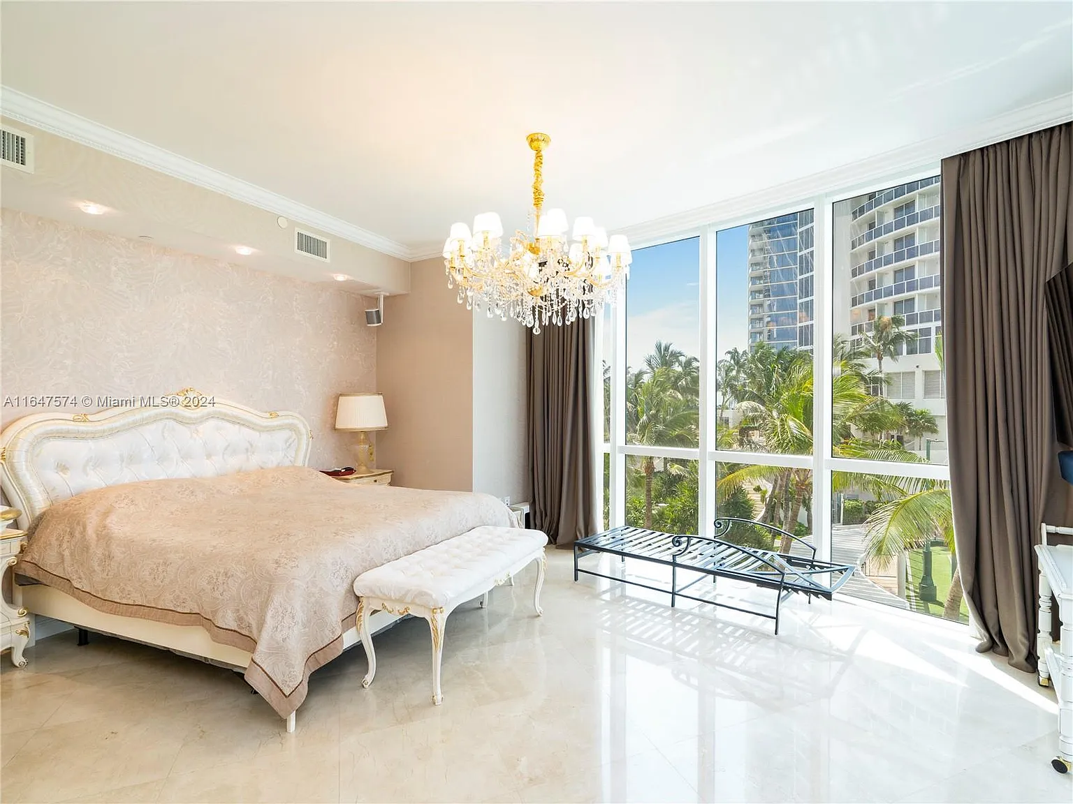 Trump Palace Condo — Photo 4