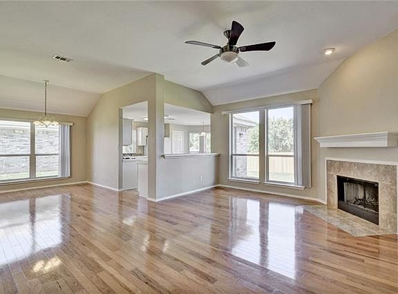5th image of 610 Sweetgum Ln