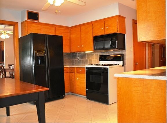 Ultra Cool Retro Kitchen..