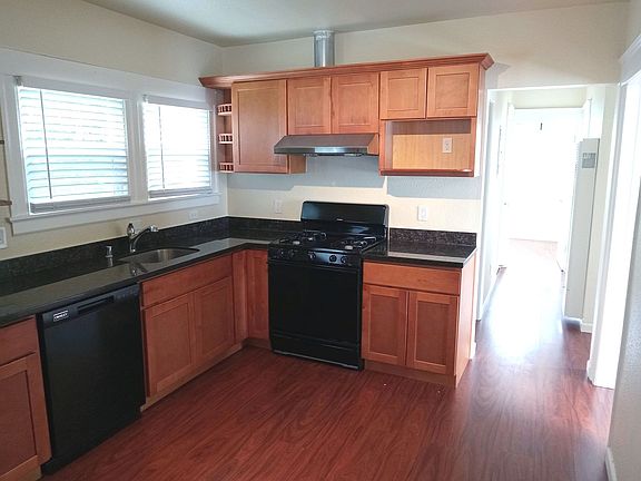 4th image of 519 Napa St #637