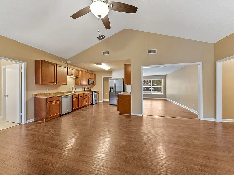 615 Burwood Ln — Photo 8