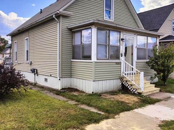 53 Cora St