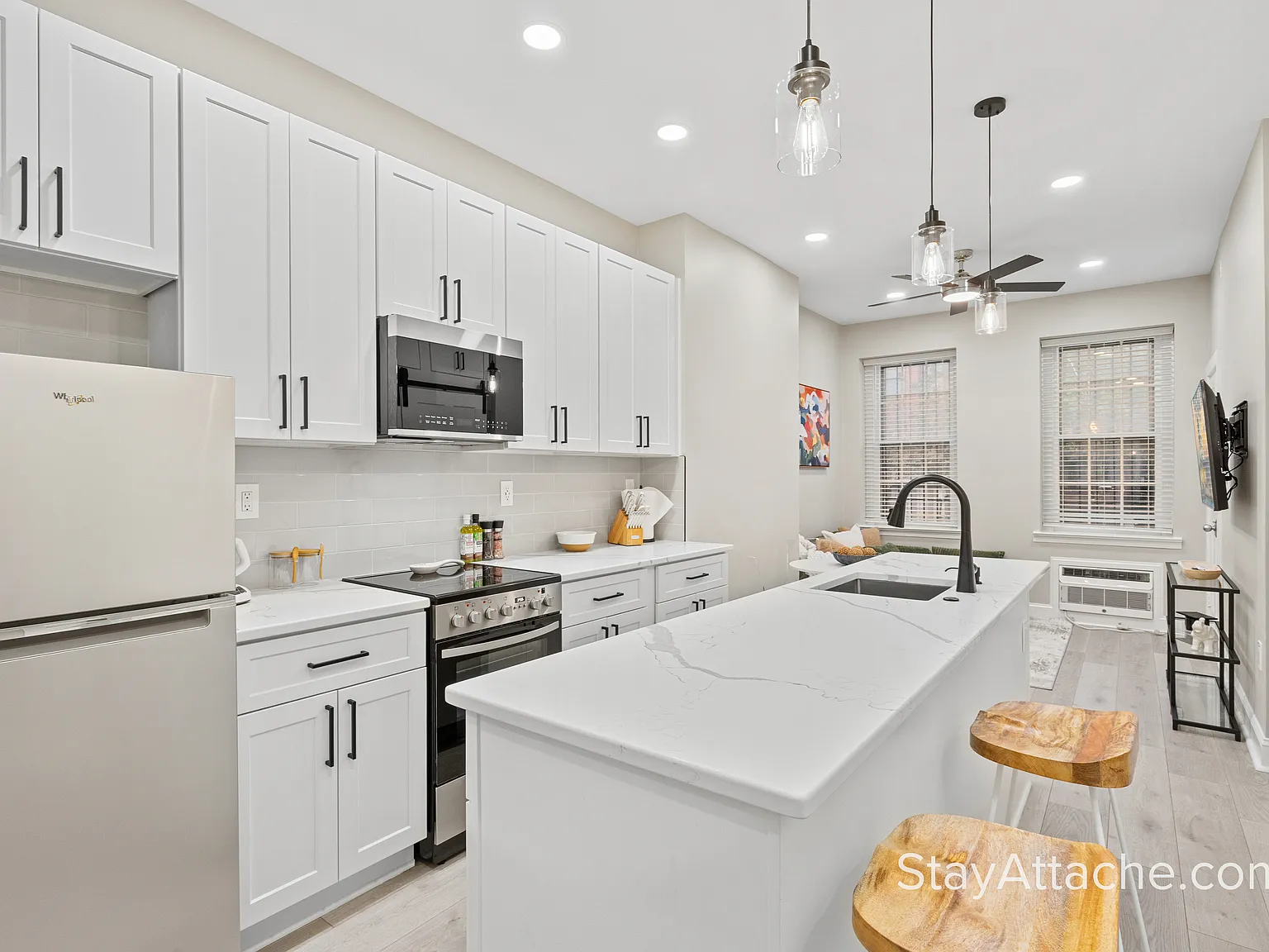 1 bed, 450 sqft, $3,630 — Photo 2