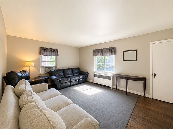 5th image of 2811 Stratford Ave APT 4