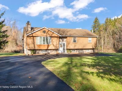 134 Willowbrook Road, Hudson, NY, 12534