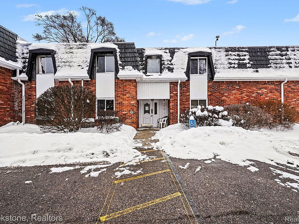 1st image of 1872 Colonial Village Way APT 1