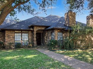 5883 Westhaven Dr, Fort Worth, TX 76132