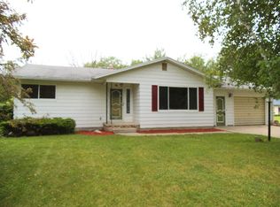 939 S Powell Rd, Essexville, MI