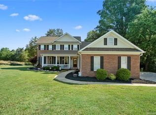 961 Stallion Spirit Trl, Clover, SC 29710