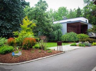 1 Stratford Pl, Binghamton, NY 13905