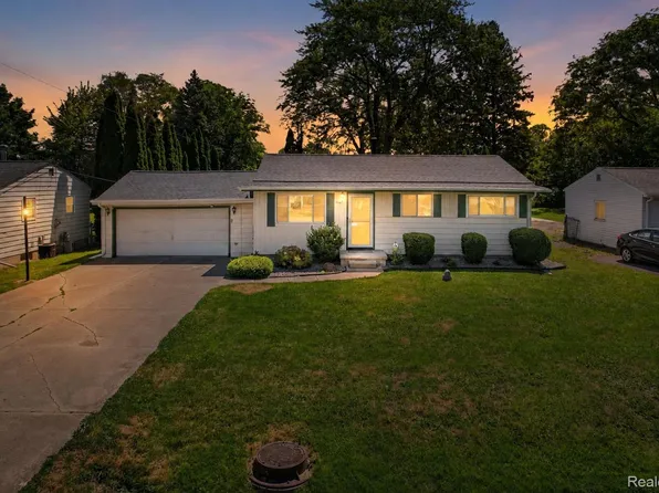 4141 Bristolwood Dr, Flint, MI 48507