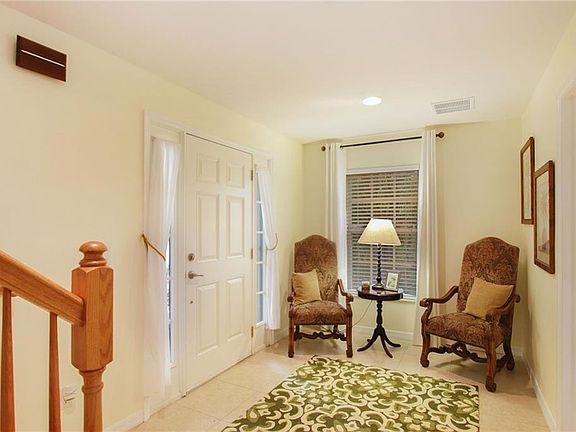3rd image of 10144 Arbor Run Dr Unit 5
