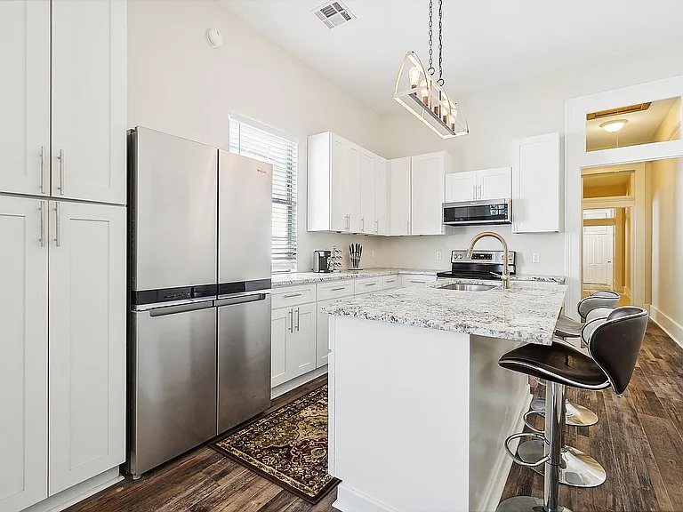 1220 N Miro St #1 — Photo 4