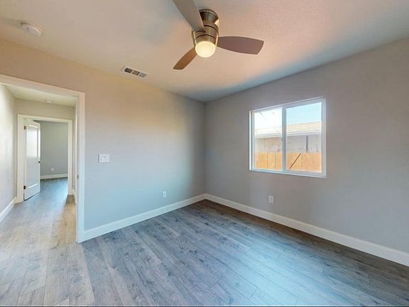 5th image of 239 Bardo Ave