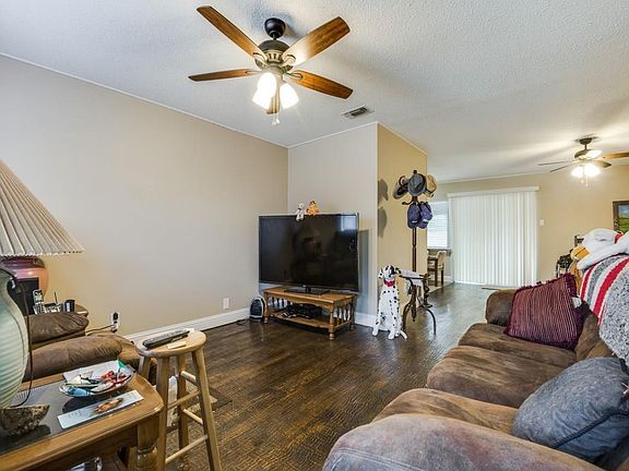 5th image of 3512 Birchwood Ln