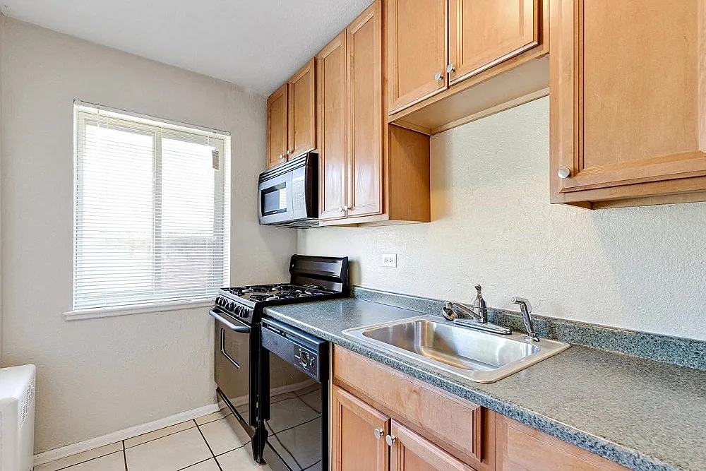 Jasmine Place — Photo 2