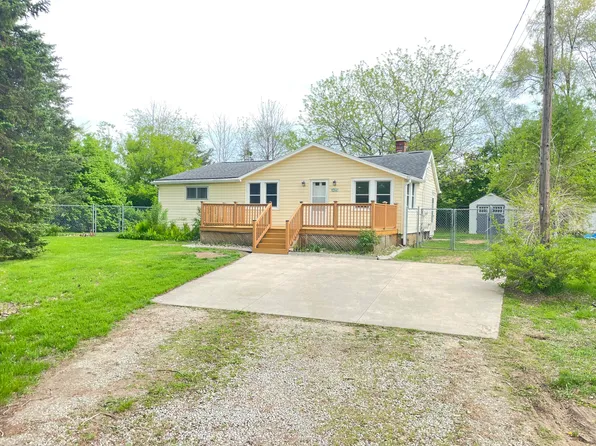 3425 Miles Rd, Jackson, MI 49201