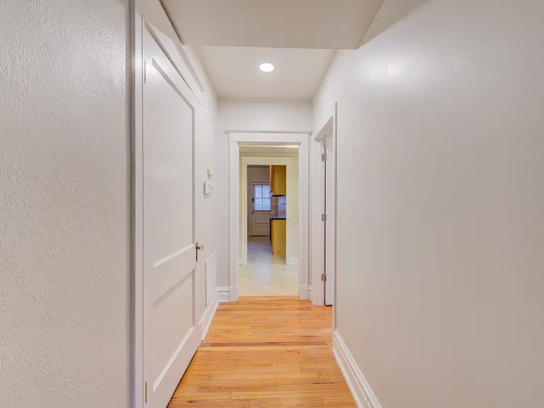 6616 San Bonita Ave #2W — Photo 8