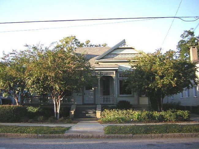 2nd image of 850-A Dauphin St