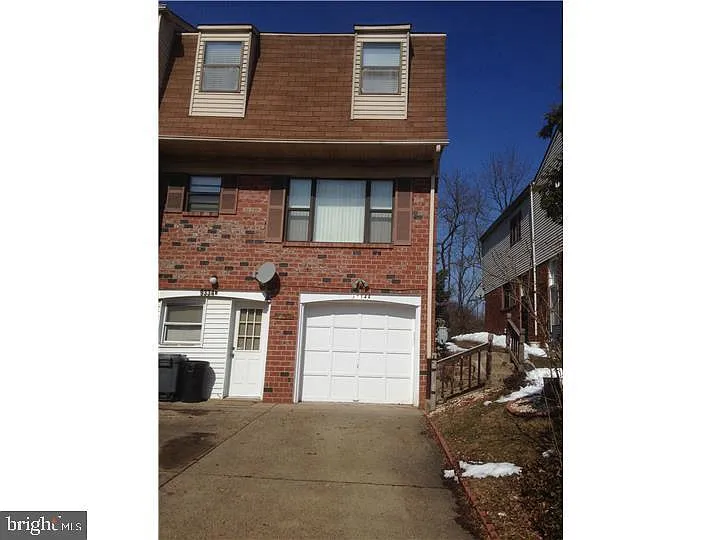 9334 Neil Rd #A photo 1