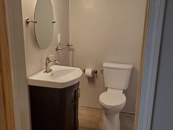 5th image of 714 Lincoln Ave #6