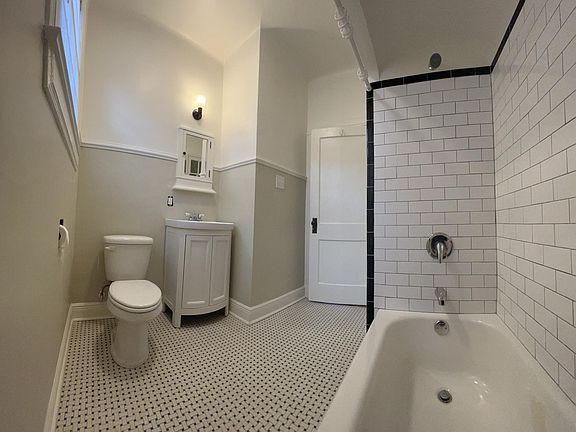 4th image of 607 Lebeau St