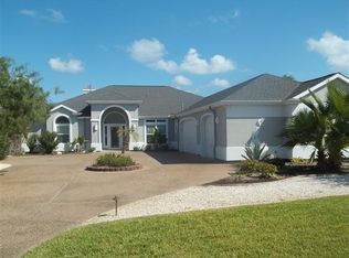309 Porpoise Dr, Aransas Pass, TX 78336
