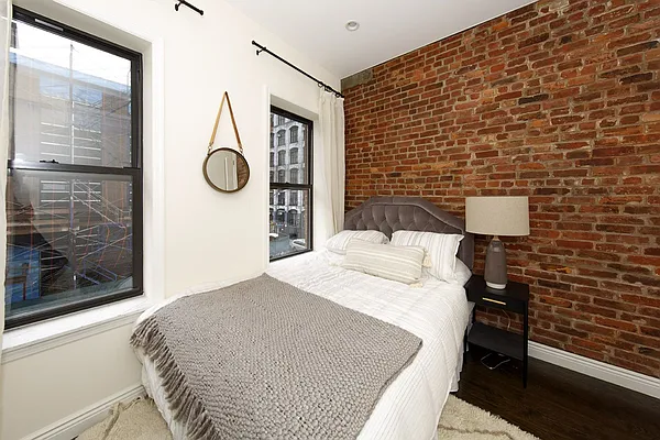 Rented by Bond New York | media 9