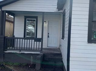 823 W 44th St, Savannah, GA 31405